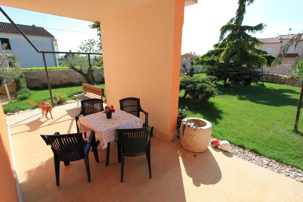 Apartment Dusanka Fažana Eksteriør billede
